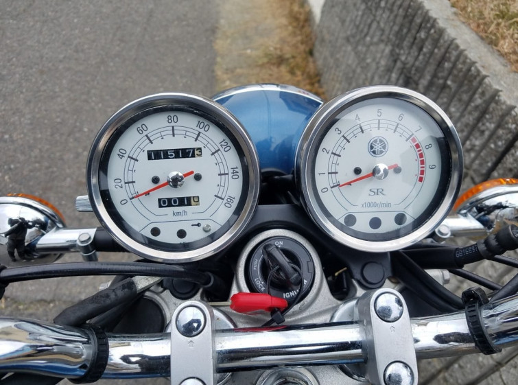 Мотоцикл Yamaha SR400 с пробегом 11517 km