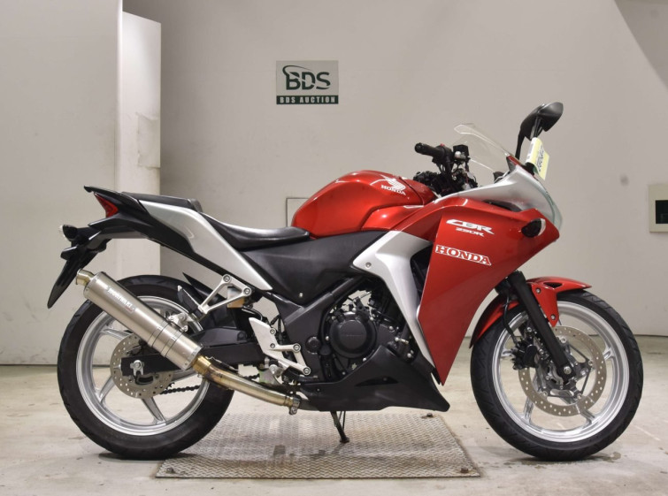 Мотоцикл Honda CBR250R з пробігом 19500 km