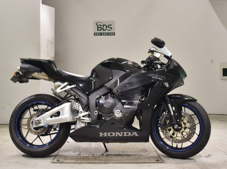 Мотоцикл Honda CBR600RR з пробігом 23480 km