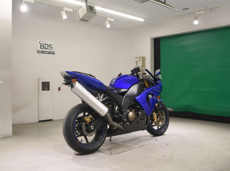 Мотоцикл Kawasaki NINJA ZX-10R с пробегом 33497 km