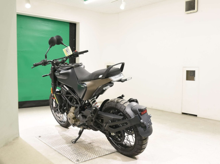 Мотоцикл Husqvarna SVARTPILEN 401