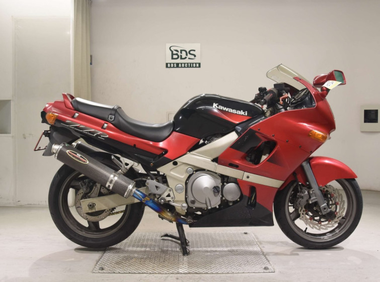 Мотоцикл Kawasaki ZZ-R400 з пробігом 41844 km