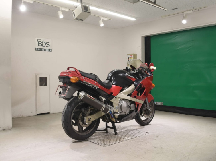 Мотоцикл Kawasaki ZZ-R400 з пробігом 41844 km