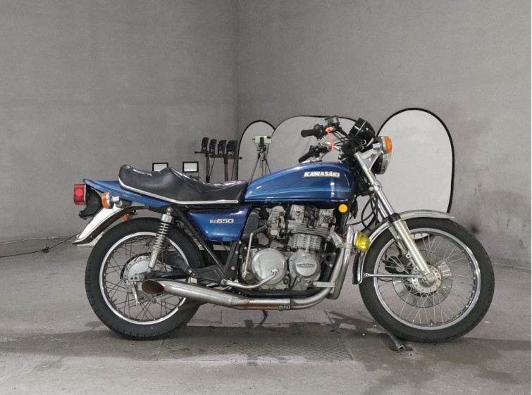 Мотоцикл Kawasaki Z650 с пробегом 21751 m