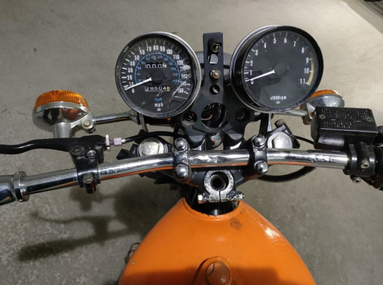 Мотоцикл Kawasaki Z1000 с пробегом 28504 m