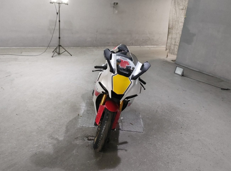 Мотоцикл Yamaha YZF-R1 с пробегом 6585 km