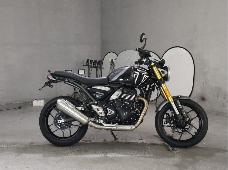 Мотоцикл Triumph speed 400 з пробігом 1730 km