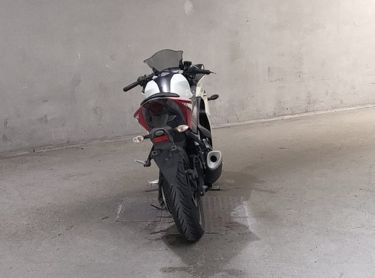 Мотоцикл Yamaha YZF-R25 з пробігом 18819 km