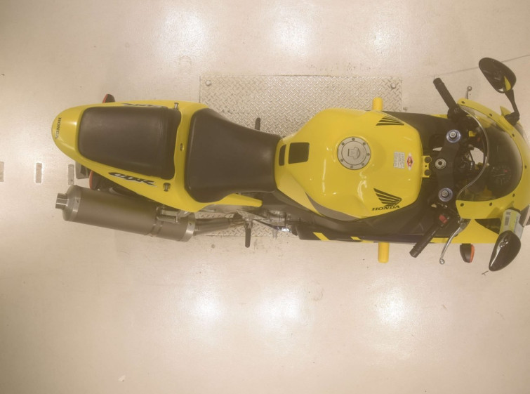 Мотоцикл Honda CBR954RR з пробігом 23413 km