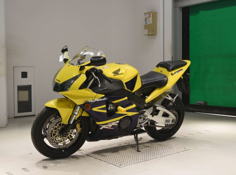 Мотоцикл Honda CBR954RR з пробігом 23413 km