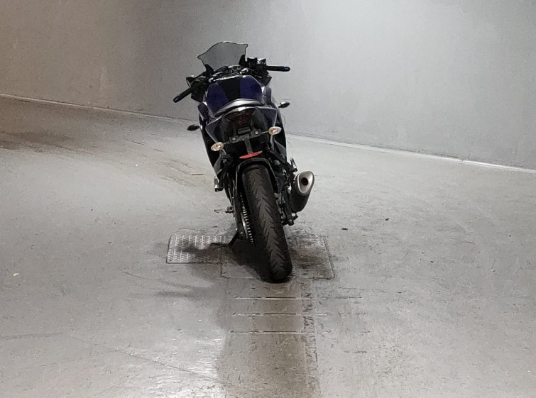Мотоцикл Yamaha YZF-R25 с пробегом 49641 km