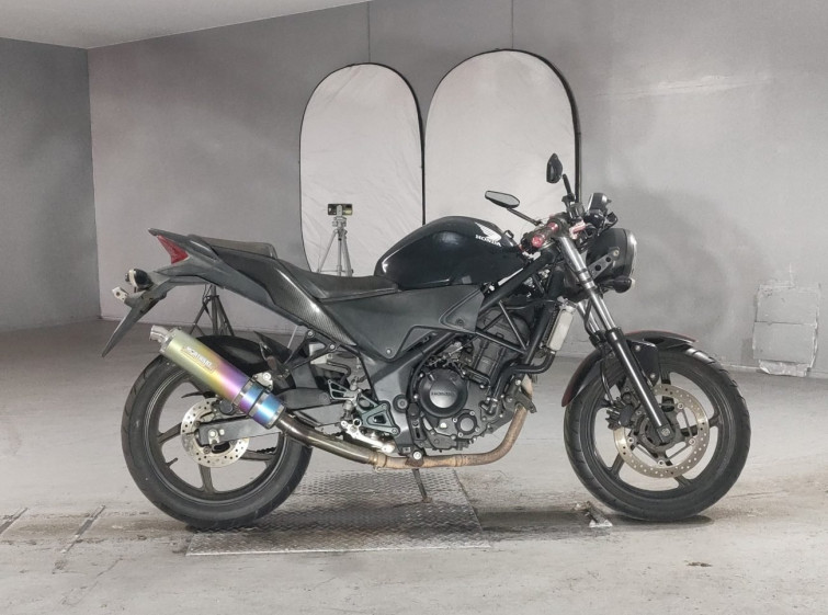 Мотоцикл Honda CBR250R з пробігом 72579 km