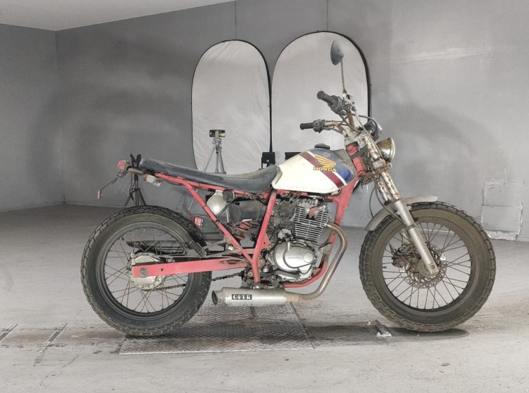 Мотоцикл Honda FTR223 с пробегом 15561 km