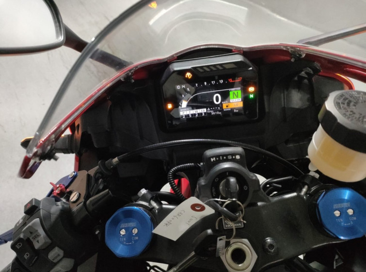 Мотоцикл Honda CBR600RR с пробегом 3610 km