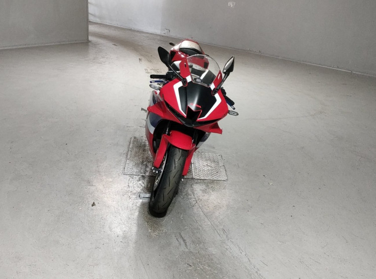 Мотоцикл Honda CBR600RR с пробегом 3610 km