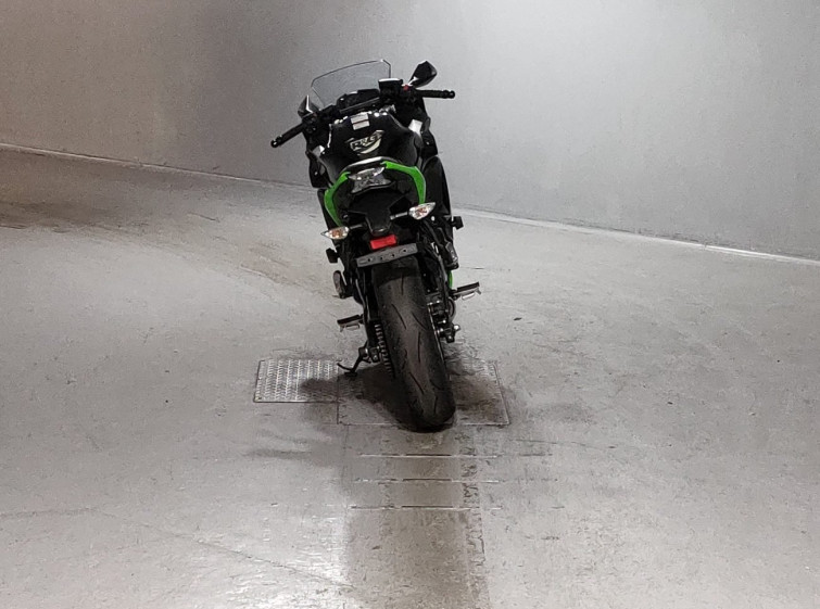 Мотоцикл Kawasaki NINJA650 з пробігом 13842 km