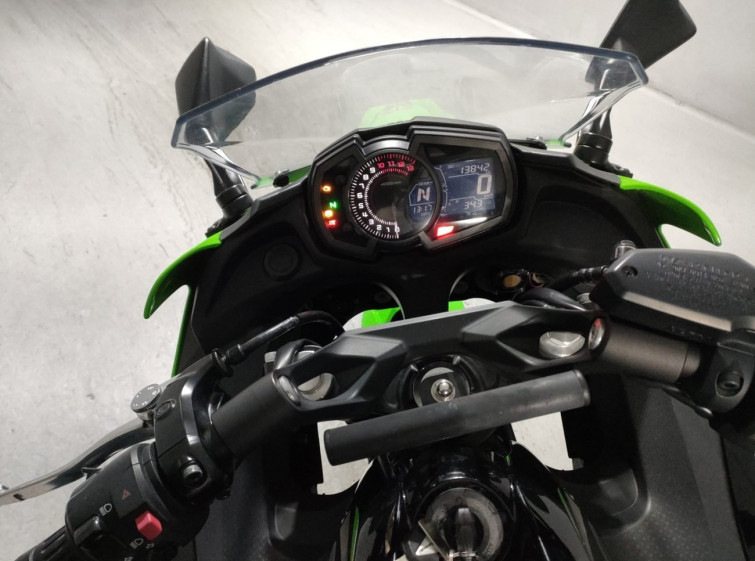 Мотоцикл Kawasaki NINJA650 з пробігом 13842 km
