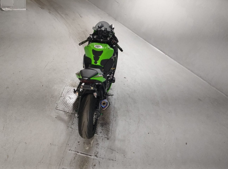 Мотоцикл Kawasaki ZX-6R с пробегом 2673 km