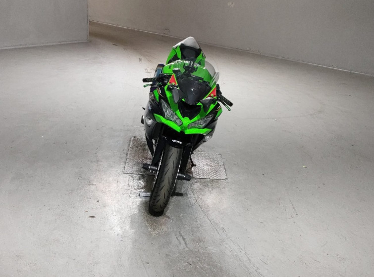Мотоцикл Kawasaki ZX-6R с пробегом 2673 km