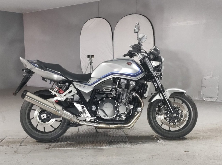 Мотоцикл Honda CB1300SF з пробігом 974 km