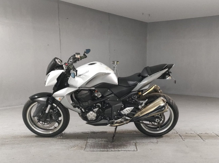 Мотоцикл Kawasaki Z1000 с пробегом 19645 km