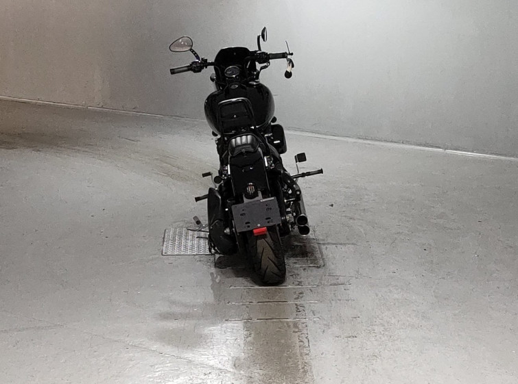 Мотоцикл HD BLACKLINE FXS1580 з пробігом 20654 km