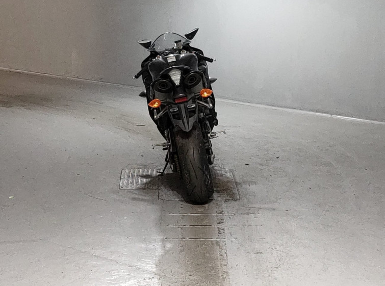 Мотоцикл Yamaha YZF-R1 с пробегом 3615 km