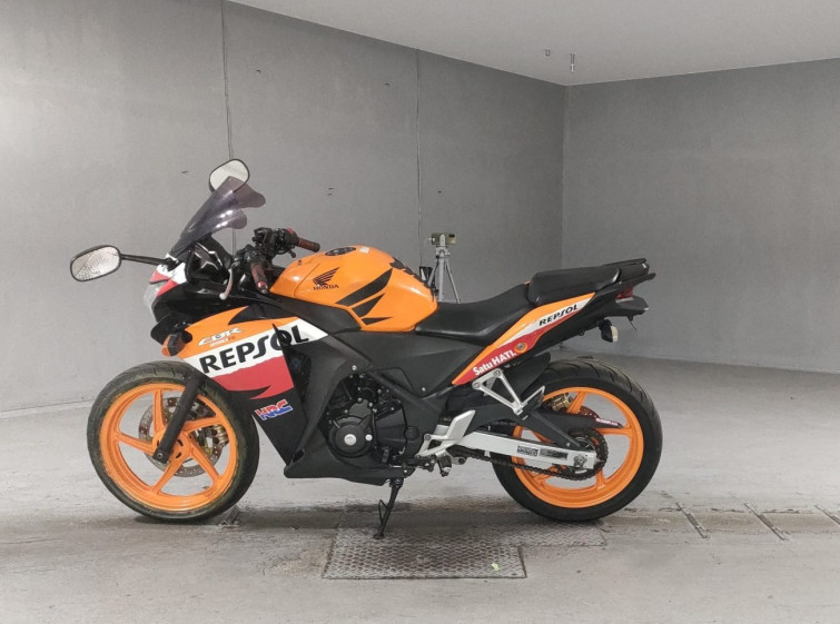 Мотоцикл Honda CBR250R з пробігом 39221 km