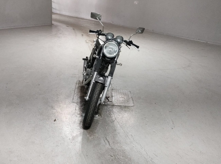 Мотоцикл Yamaha SR400 с пробегом 57192 km