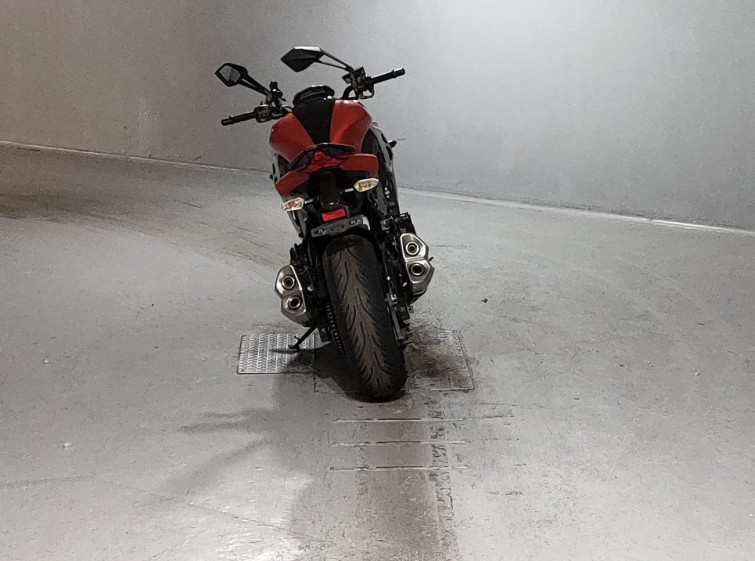 Мотоцикл Kawasaki Z1000 з пробігом 39749 km