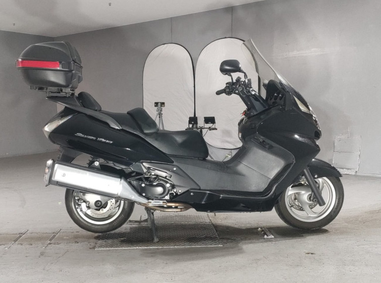 Мотоцикл Honda SILVERWING400 з пробігом 79635 km