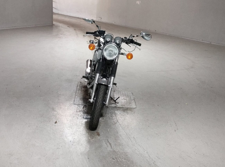 Мотоцикл Yamaha SR400 с пробегом 5906 km