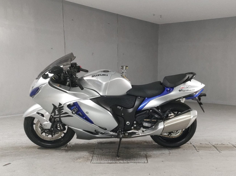 Мотоцикл Suzuki GSX1300R HAYABUSA з пробігом 833 km