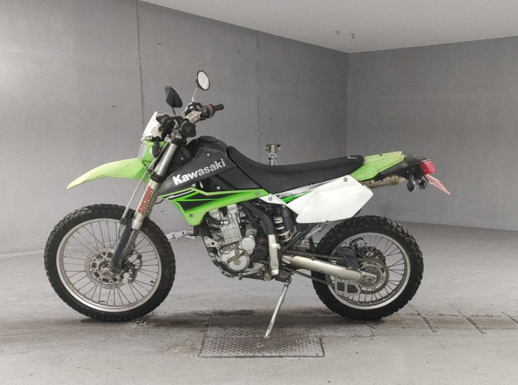 Мотоцикл Kawasaki KLX250 з пробігом 27045 km