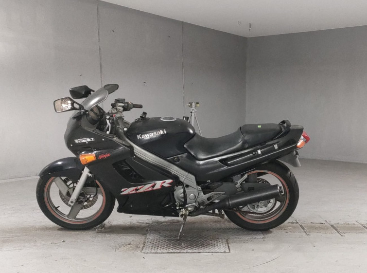 Мотоцикл Kawasaki ZZ-R250 с пробегом 35403 km