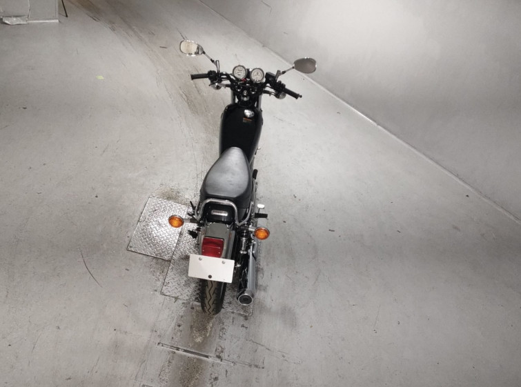 Мотоцикл Yamaha SR400 с пробегом 4 km