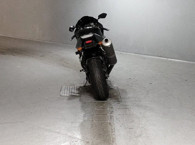 Мотоцикл Yamaha YZF-R1 з пробігом 47634 km