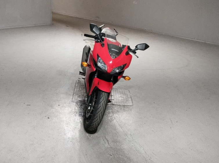 Мотоцикл Honda CBR400R с пробегом 27500 km