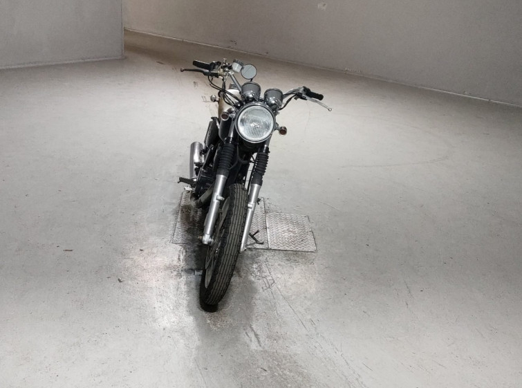 Мотоцикл Yamaha SR400 с пробегом 18247 km