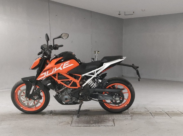 Мотоцикл KTM 390 DUKE с пробегом 10424 km