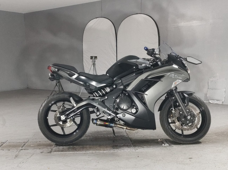 Мотоцикл Kawasaki NINJA400 з пробігом 18066 km