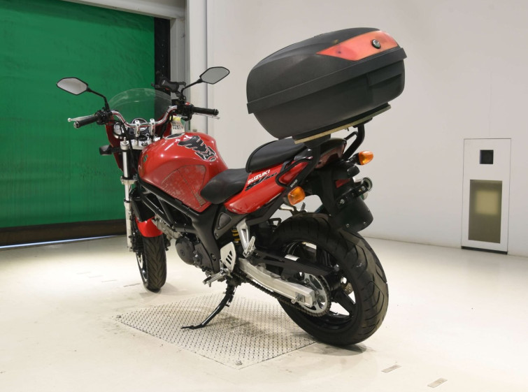 Мотоцикл Suzuki SV400 з пробігом 56824 km