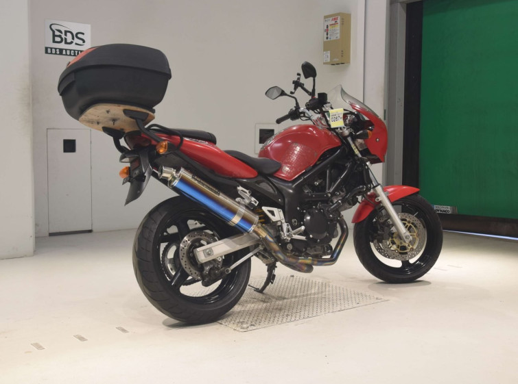 Мотоцикл Suzuki SV400 з пробігом 56824 km