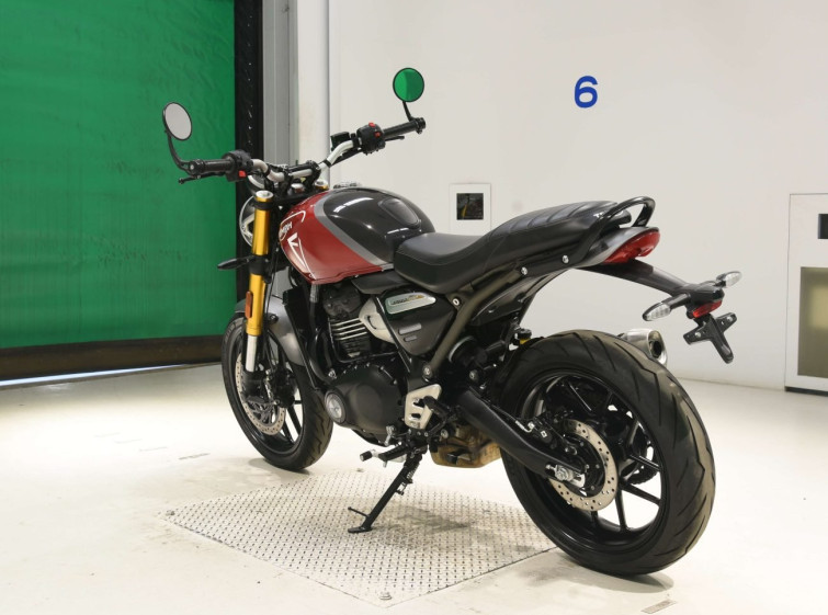 Мотоцикл Triumph speed 400 с пробегом 4390 km