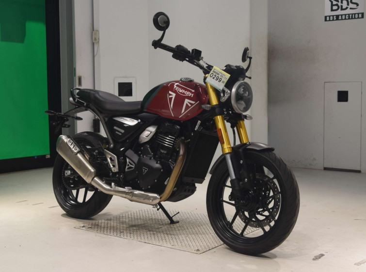 Мотоцикл Triumph speed 400 с пробегом 4390 km