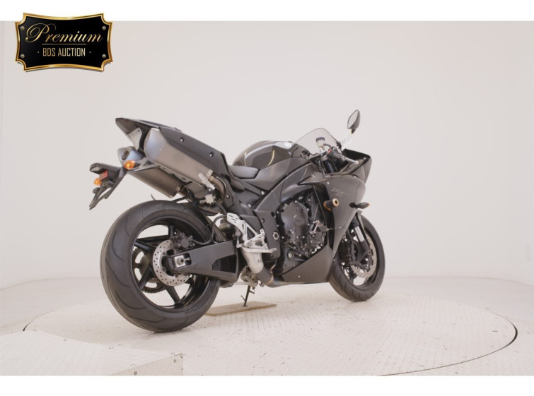 Мотоцикл Yamaha YZF-R1 з пробігом 7924 m