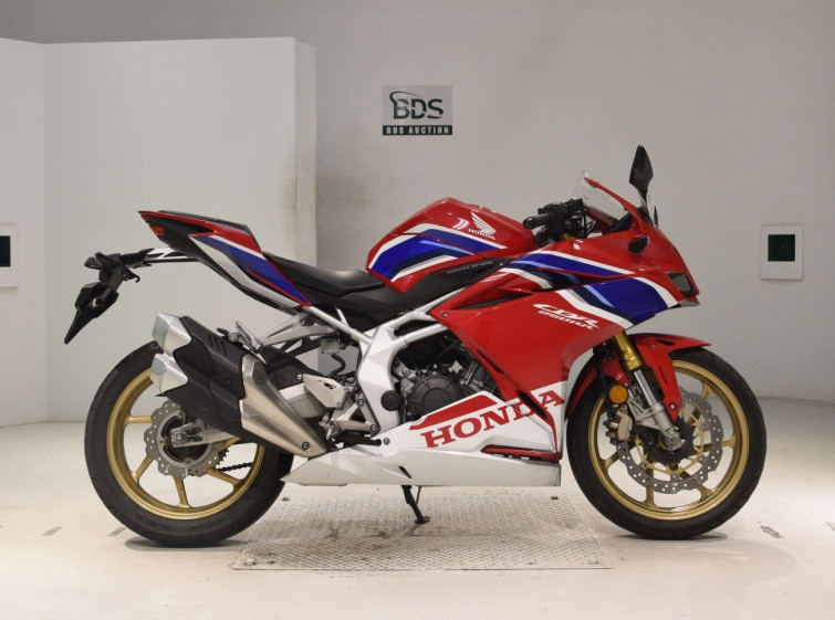 Мотоцикл Honda CBR250RRA