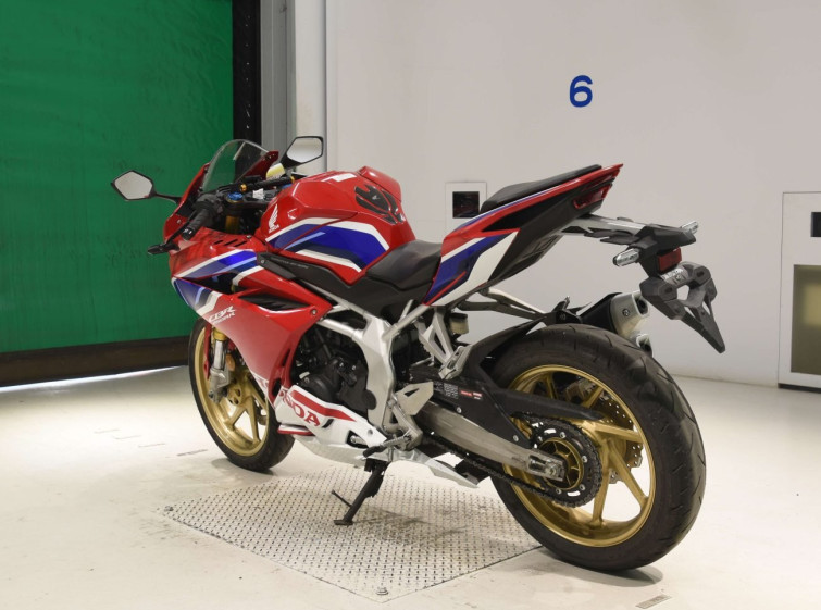 Мотоцикл Honda CBR250RRA