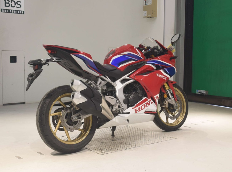 Мотоцикл Honda CBR250RRA