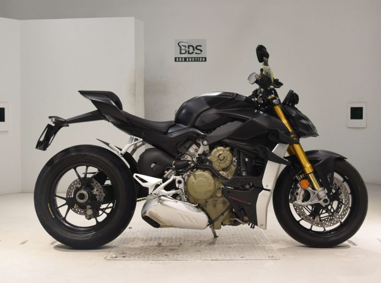 Мотоцикл Ducati STREET FIGHTER V4S с пробегом 7531 km